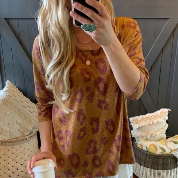 Tops - LAST ONE! 🛍 Spring Leopard Top